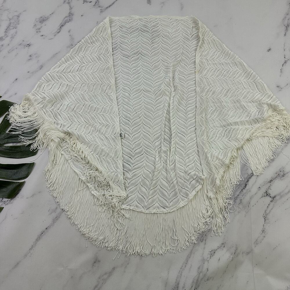 Womens Vintage 80s Fringe Trim Wrap Scarf White Boho Stripe Texture Whimsygoth